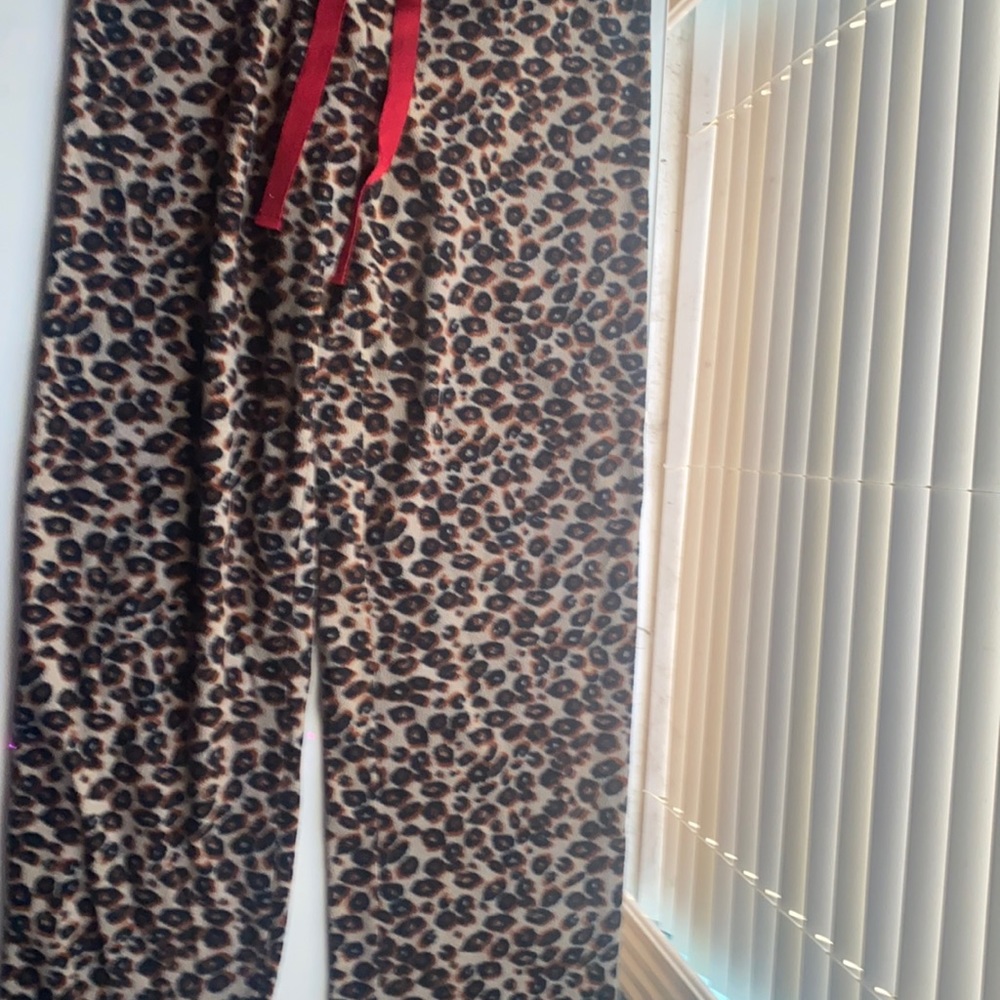 Cheetah print pajama pants super comfy